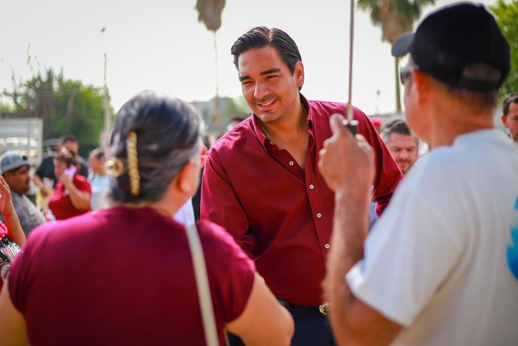 Llevó Alcalde beneficios del Gobierno de Reynosa a familias