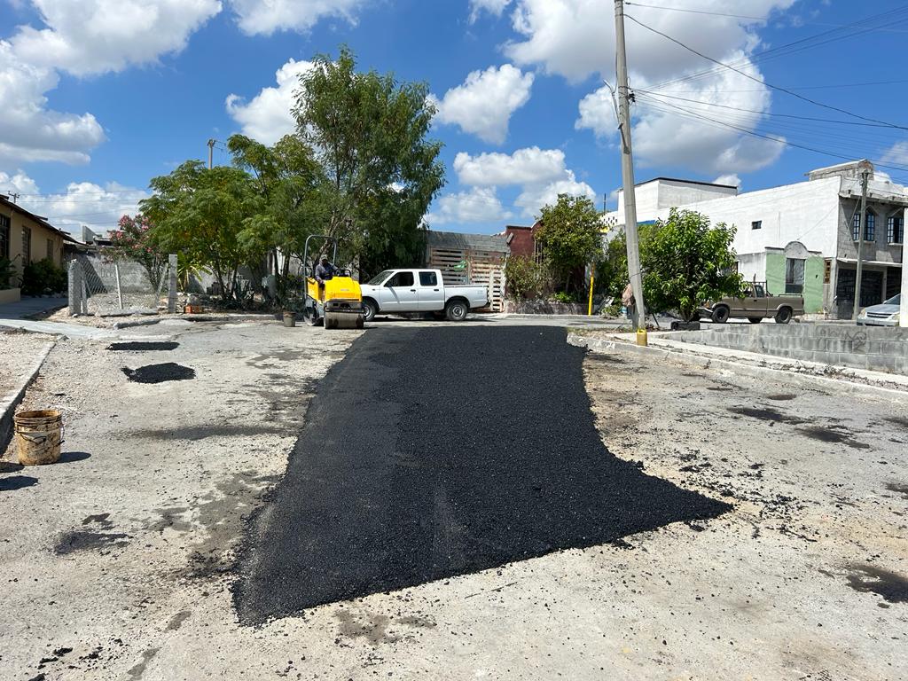 Mantiene Gobierno de Reynosa acciones de limpieza y bacheo de vialidades principales