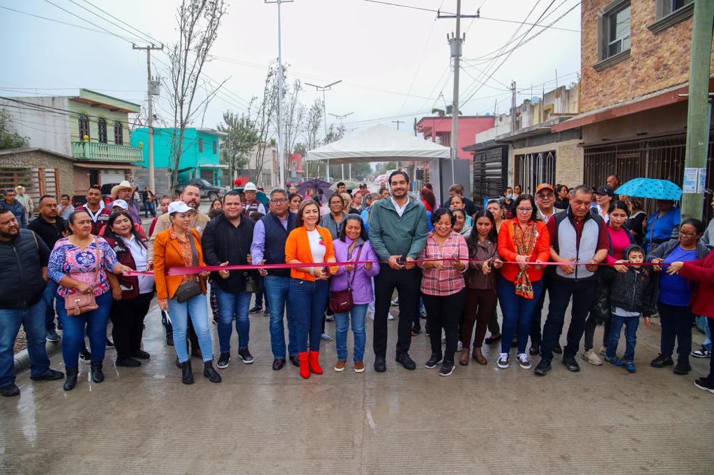 Pavimentación por mas de 4 MDP inaugurada por Carlos Peña Ortiz con vecinos en Reynosa