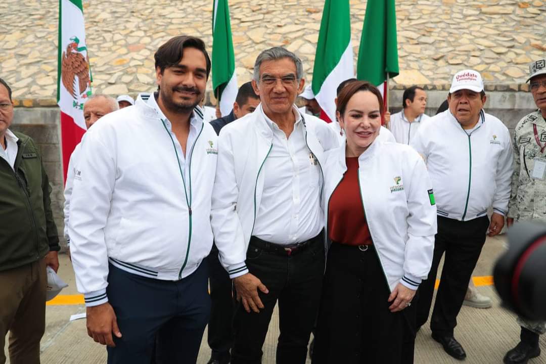 Arranca Gobernador Américo Villarreal Anaya acompañado por el Alcalde Carlos Peña Ortiz el Operativo Invierno 2023 Bienvenido Paisano